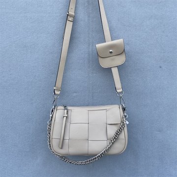 Кожаная сумка плетеная структура с цепочкой и широким ремешком С37-КТ-4107 Розовая