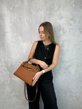 Шкіряна сумка з ручкою 28см з брелоком КТ-815-28 Коричнева