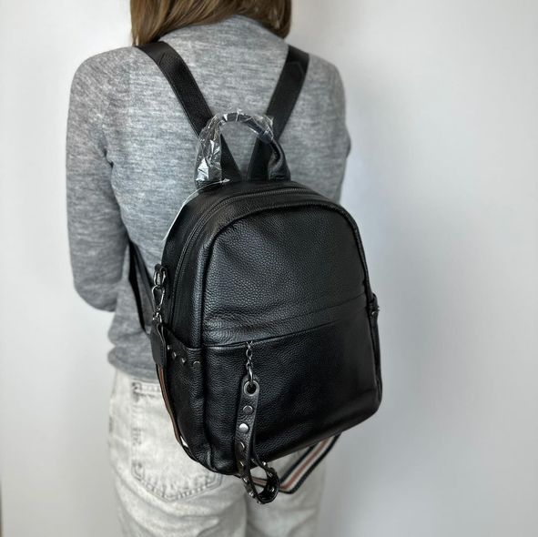 Стильный кожаный рюкзак с заклепками и широким ремешком С60-КТ-2874 Черный