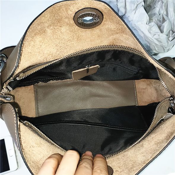 Велика шкіряна сумка багет / 3 ремінці в комплекті С01-КТ-331-L Бежева