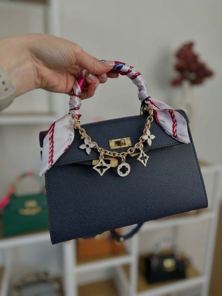Стильна сумка з клапаном + ремінець на плече 22см А-800 Синя