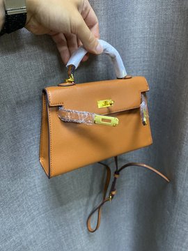 Жіноча популярна сумка з ручкою еко-шкіра 22см С70-0379 Коричнева
