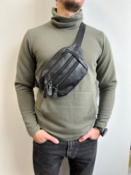 Шкіряна сумка чоловіча , бананка через плече 2 кармани спереду КТ-4002-2 Чорна