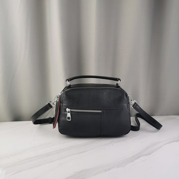 Шкіряна квадратна сумка бочонок з кишенею на блискавці спереду С101-КТ-4115 Чорна