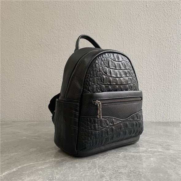 Шкіряний стильний рюкзак із вставками шкіри фактура крокодил С02-КТ-2842 Чорний