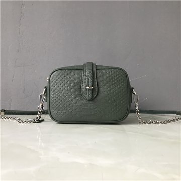 Женская кожаная небольшая сумка клатч фактура крокодил С67-КТ-3066 Зеленый