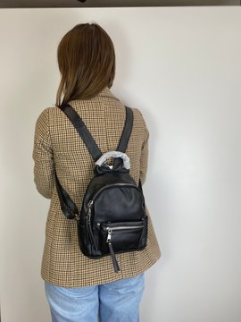 Небольшой кожаный рюкзак с двойной карманом спереди С101-КТ-2810 Черный