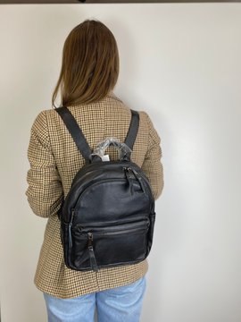 Кожаный рюкзак на два отделения с карманом С101-КТ-2812 Черный