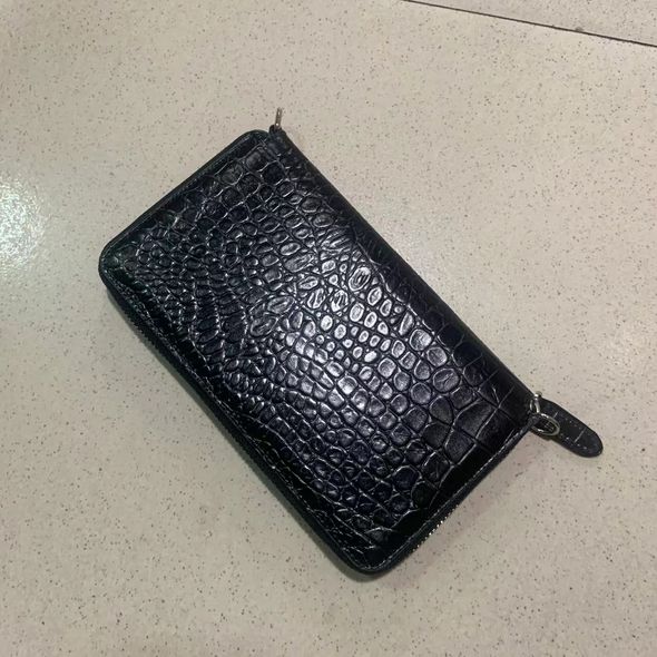 Великий шкіряний гаманець на блискавці фактура крокодил С37-КТ-10265 Чорний