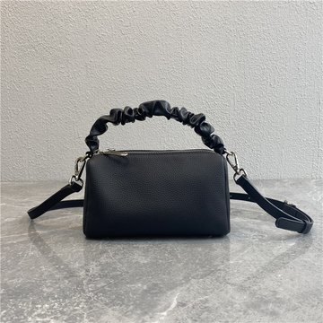 Жіноча шкіряна міні сумка бочонок з ручкою С02-КТ-3018 Чорна