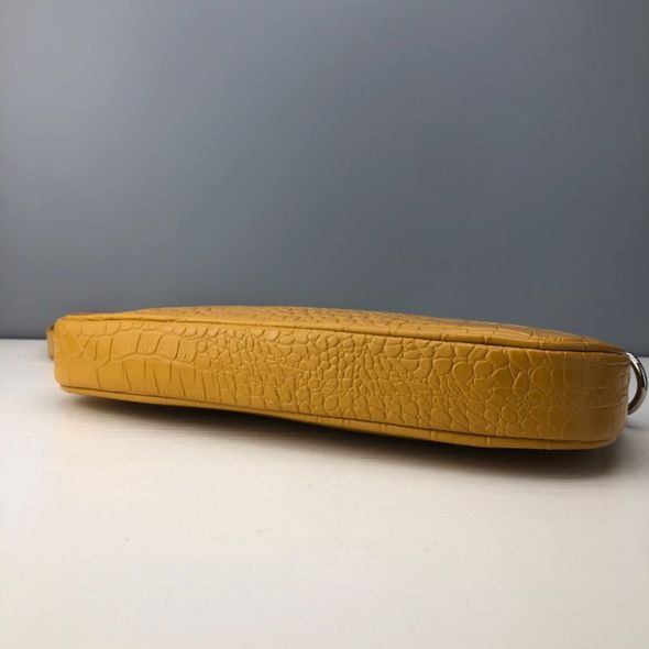 Вузька сумка багет фактура під крокодила / фурнітура срібло / натуральна шкіра (252) Жовтий